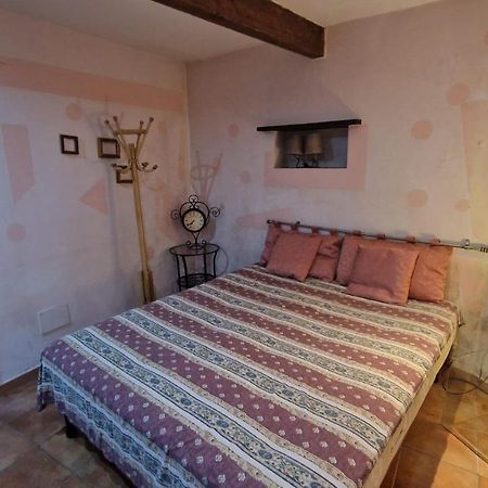 Apartmán Monolocale In Tipica Casa Ligure Janov Exteriér fotografie